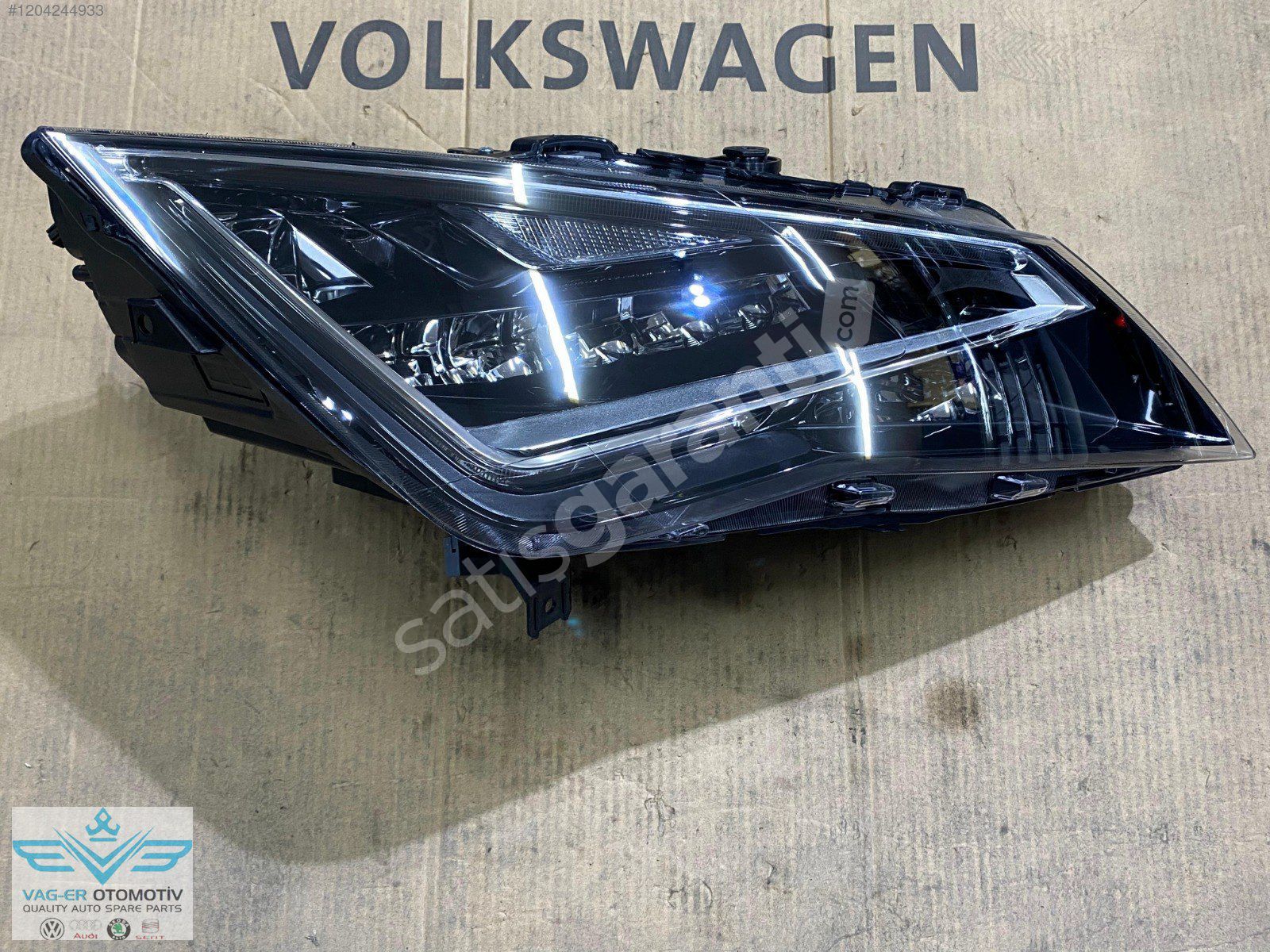 SEAT LEON 2013 MODEL LEDLİ SAĞ FAR 5F1941008 / TAİWAN SIFIR
