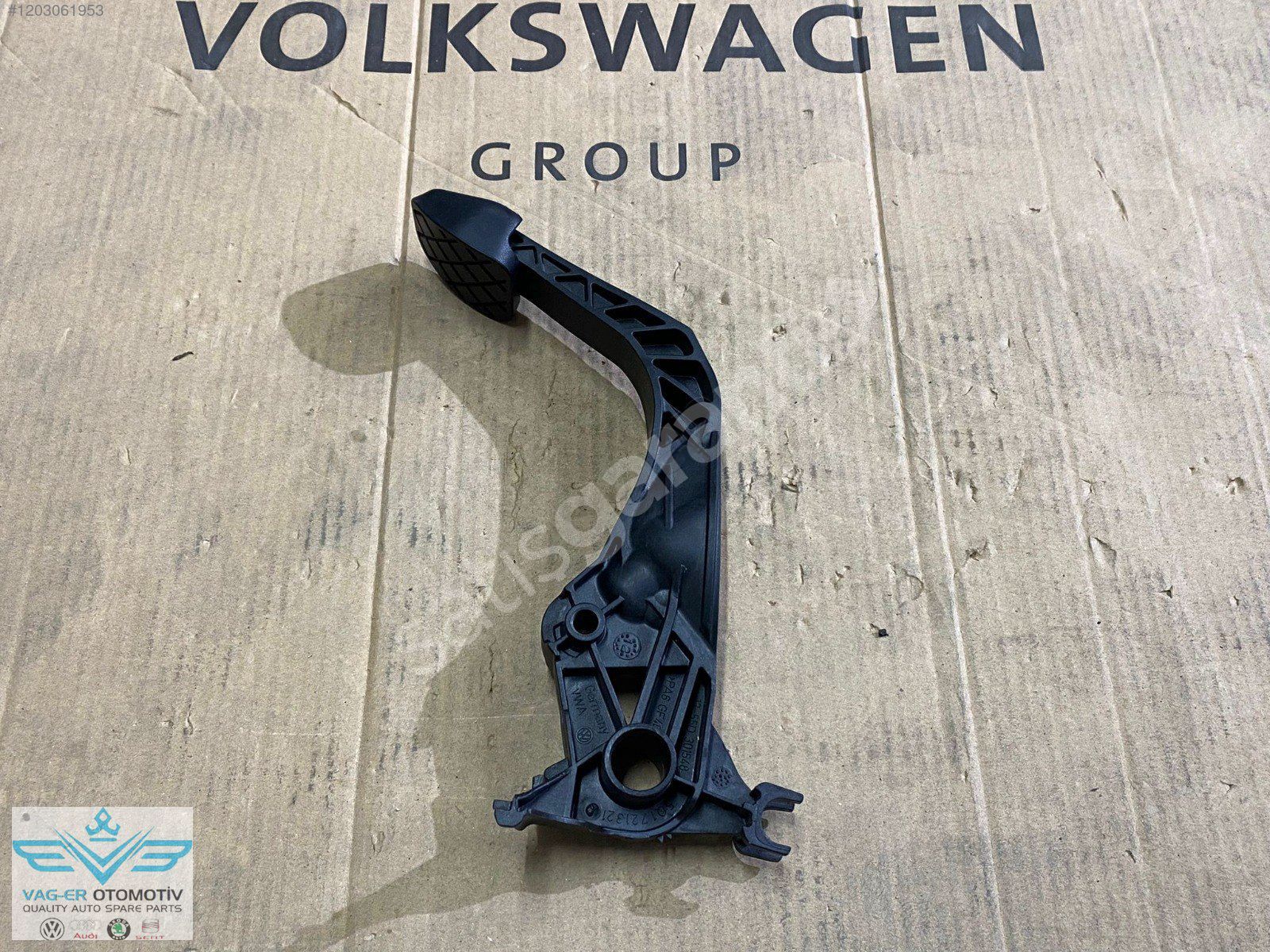 VW VOLKSWAGEN DEBRİYAJ PEDALI PEDAL 5Q1721321B