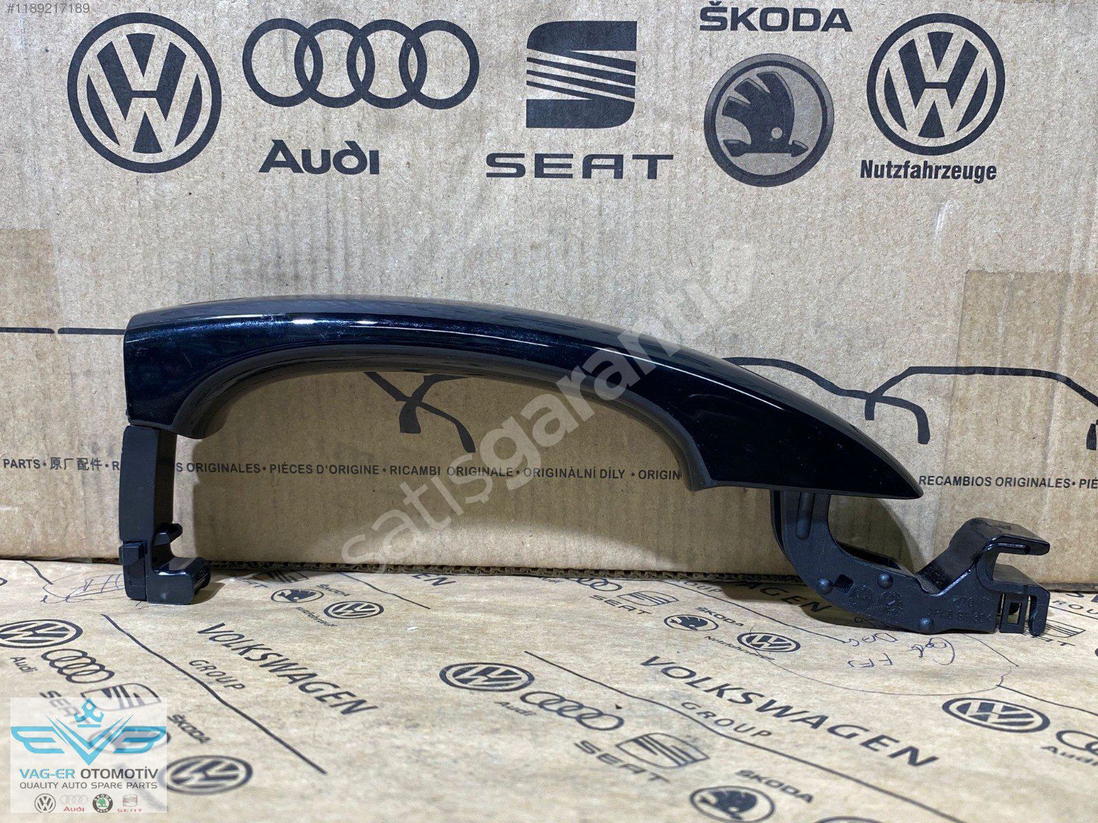 A5 2008-2012 ARKA SAĞ DIŞ KAPI AÇMA KOLU TUTAMAĞI 8T0837206A