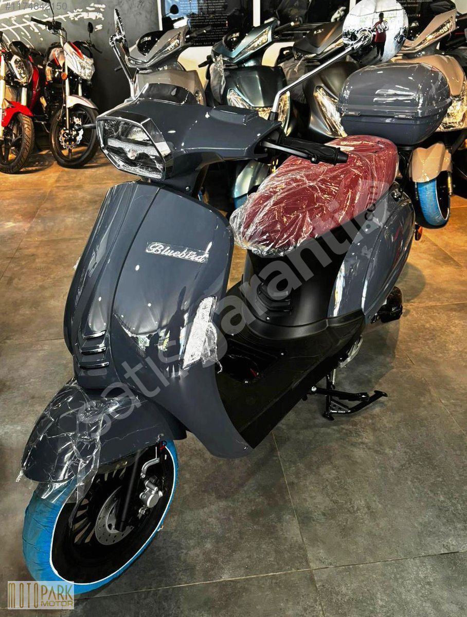 MOTOPARK MOTOR'DAN KUBA BLUEBİRD PRO 2024 MODEL ÇANTALI