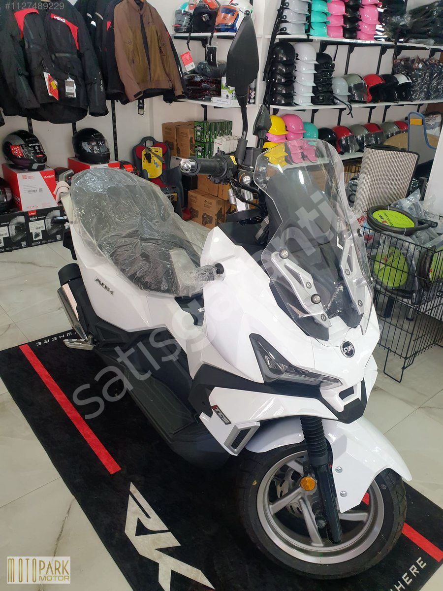 MOTOPARK MOTOR'DAN SYM ADX 125 HEMEN TESLİM