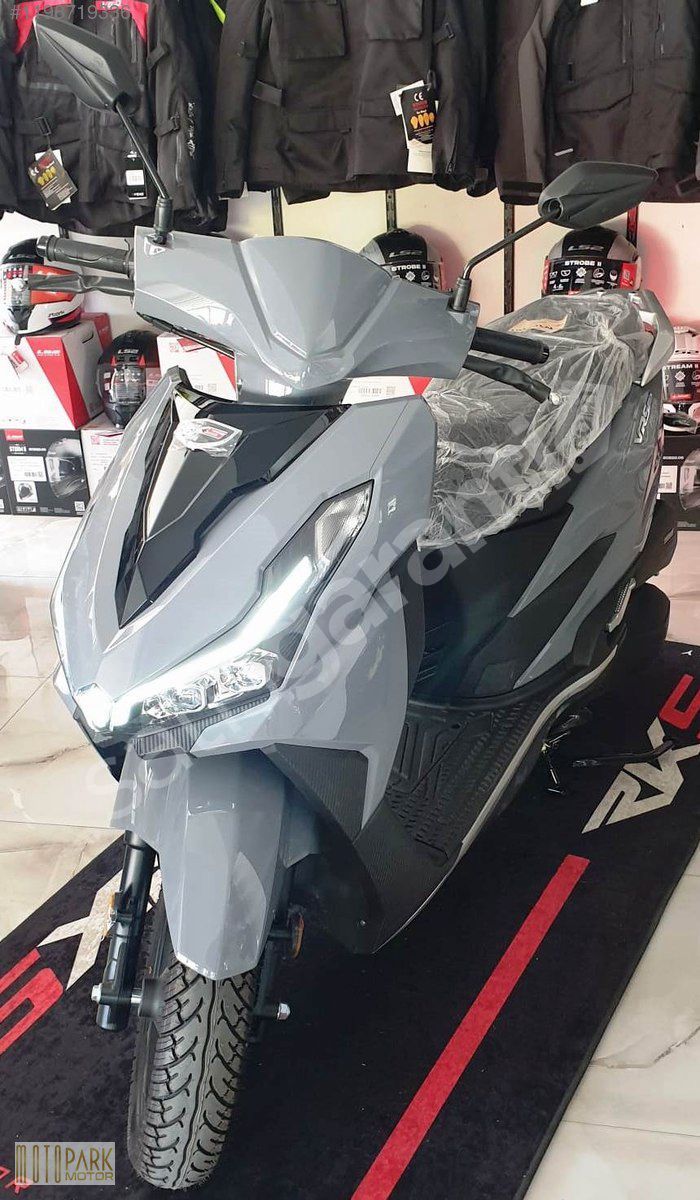 MOTOPARK MOTOR'DAN RKS VRS 125