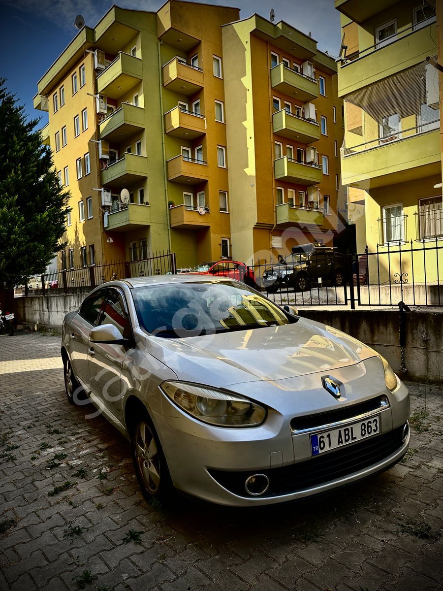 MEMURDAN DEĞİŞENSİZ TRAMERSİZ 1 PARÇA LOKAL BOYALI FLUENCE!!