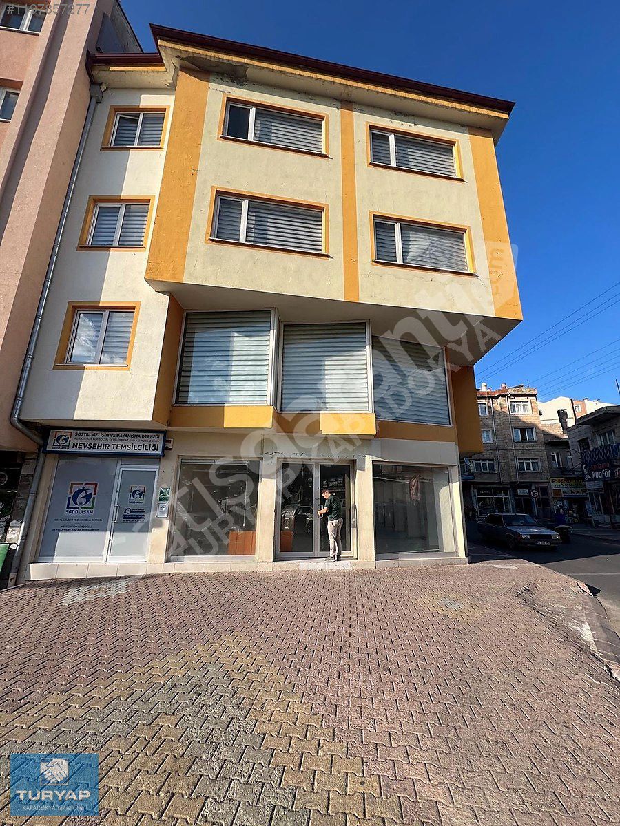 Nevşehir Osmanlı Cad. Komple Satılık Bina 1300 m²