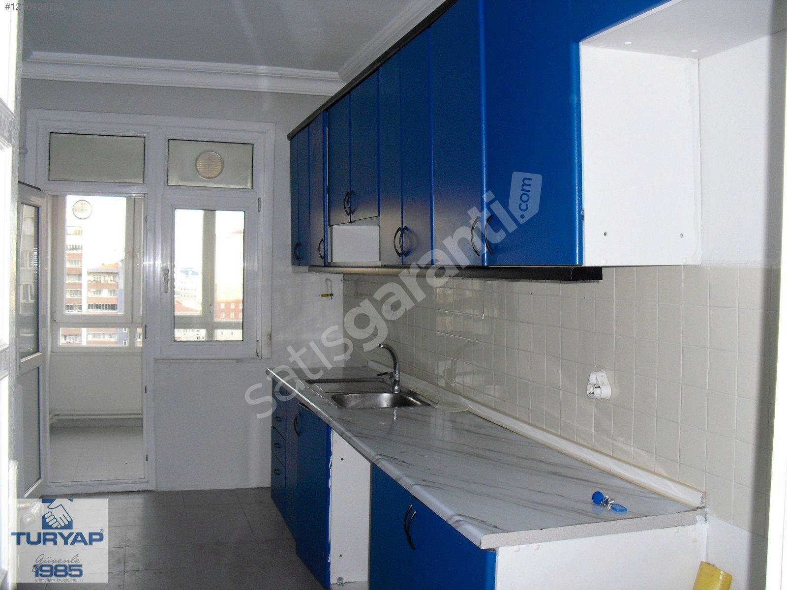 BEYLİKDÜZÜ BARIŞ MAHALLESİ METROBÜS`E YAKIN KİRALIK DAİRE
