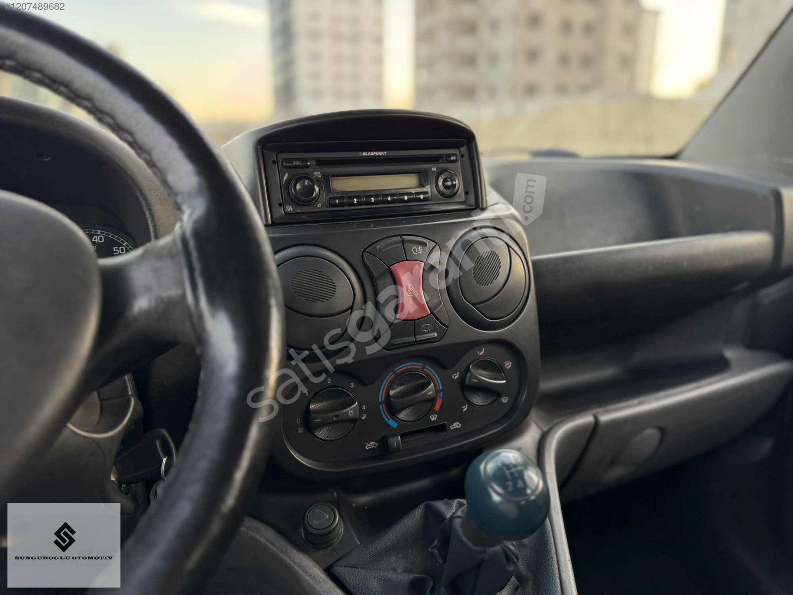 SUNGUROĞLUdan 2008 FİAT DOBLO COMBİ 1.3 M.JET KLİMALI