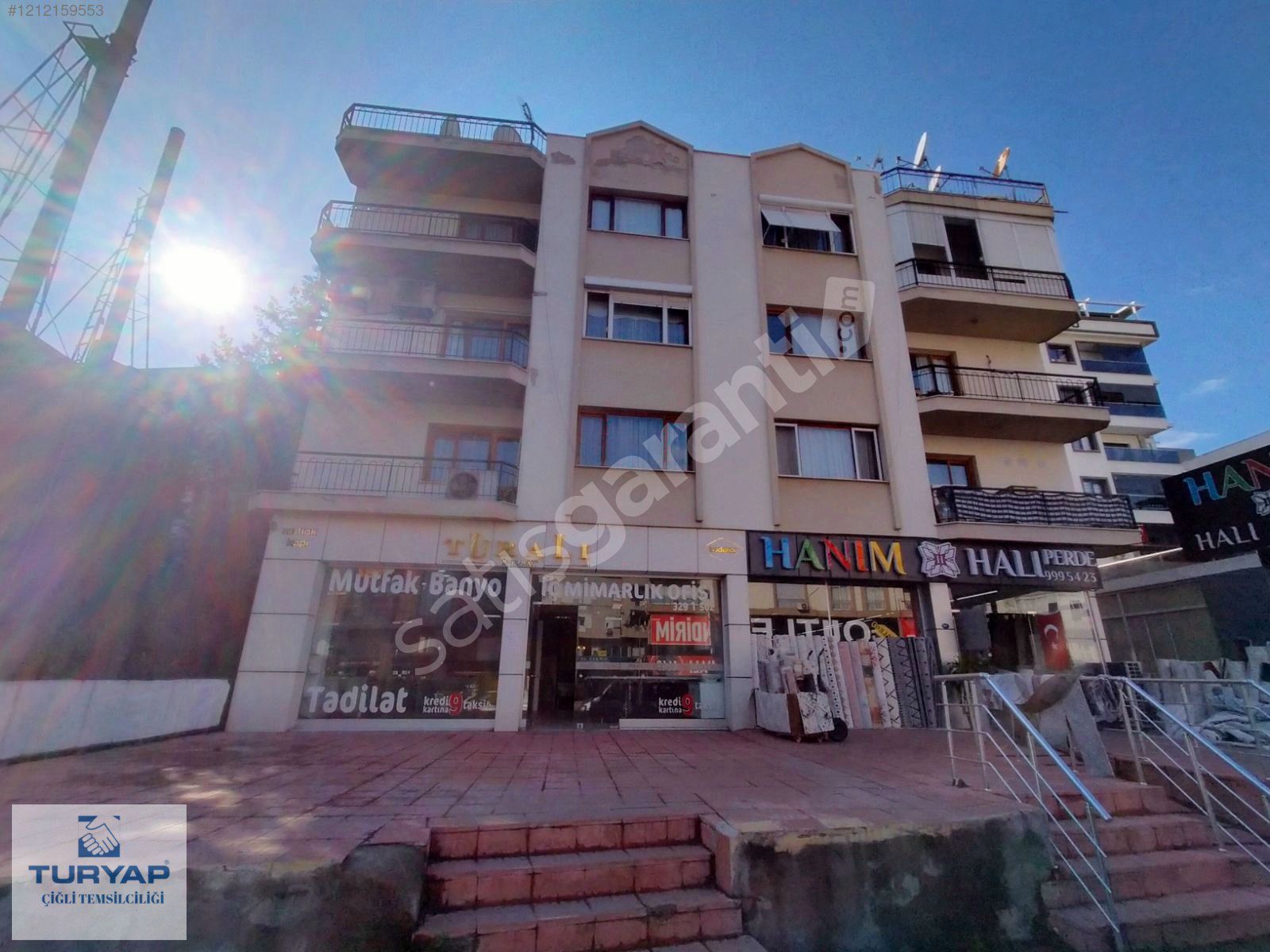 Çiğli Küçük Çiğli Mahallesi'nde 3+1 Kiralık Daire