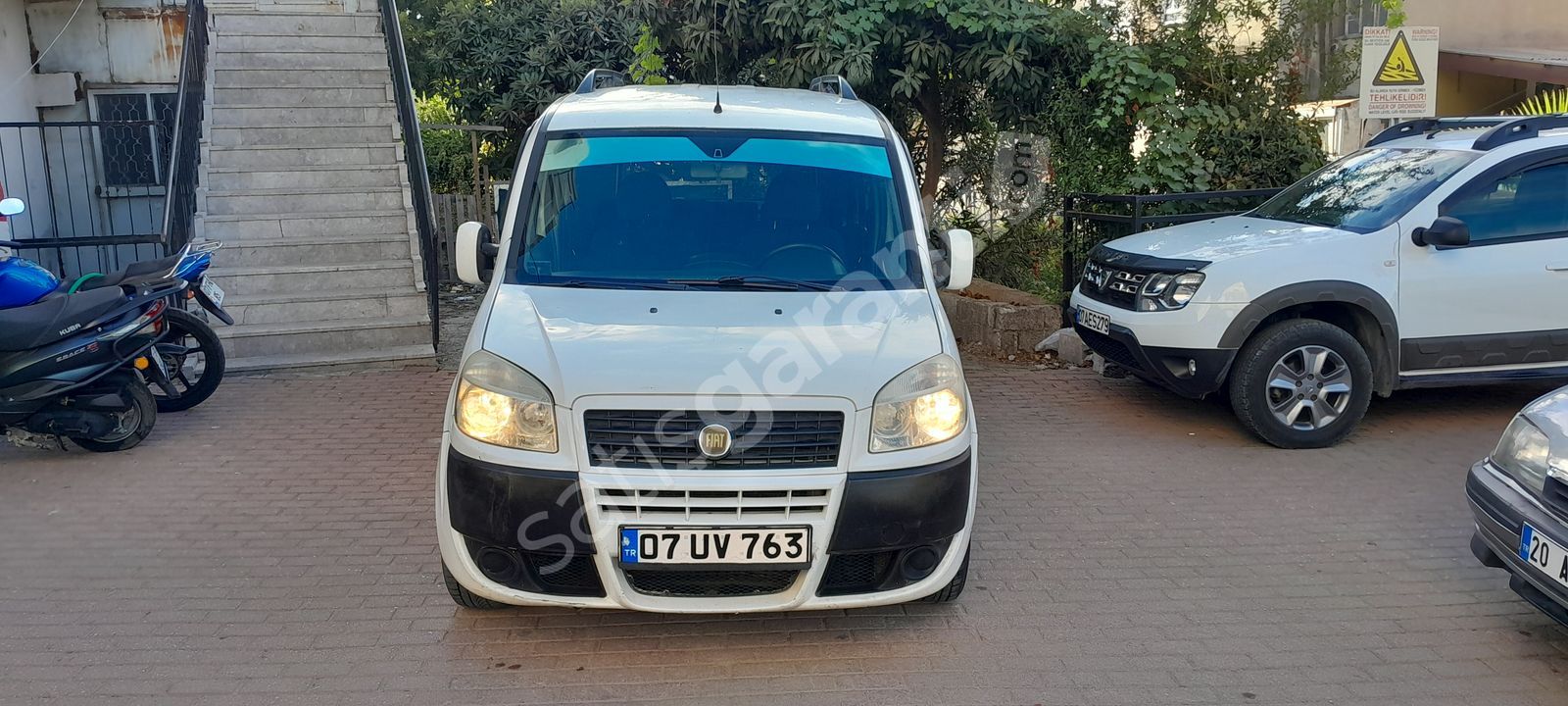 AKGÜL AUTO 130 BİN PEŞİNATLA SENETLİ SATIŞHATASIZ AYARINDA DOBLO