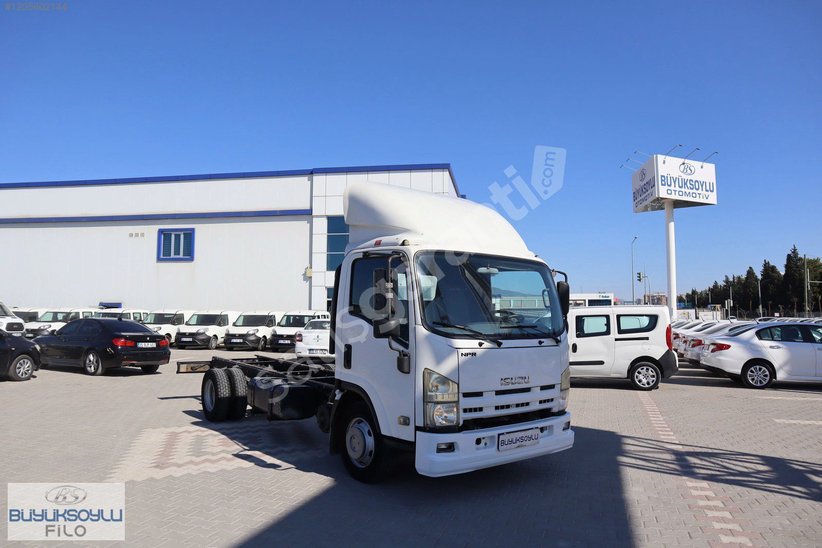 BÜYÜKSOYLU FİLO'DAN 2013 MODEL İSUZU NPR 8 LONG ŞASE KAMYON