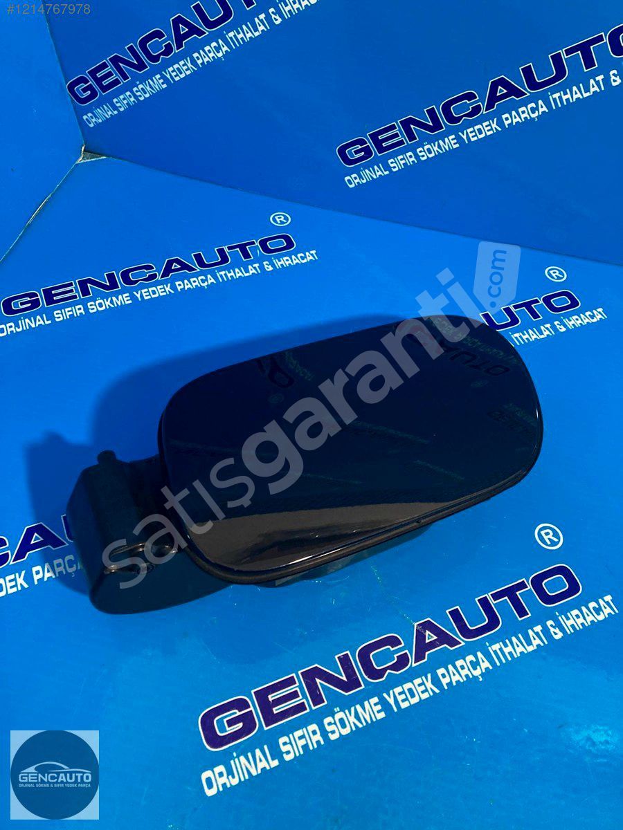 VW TOUAREG YAKIT DEPOSU KAPAĞI SÖKME ORJ 7P6809857 ÇAMURLUKTA