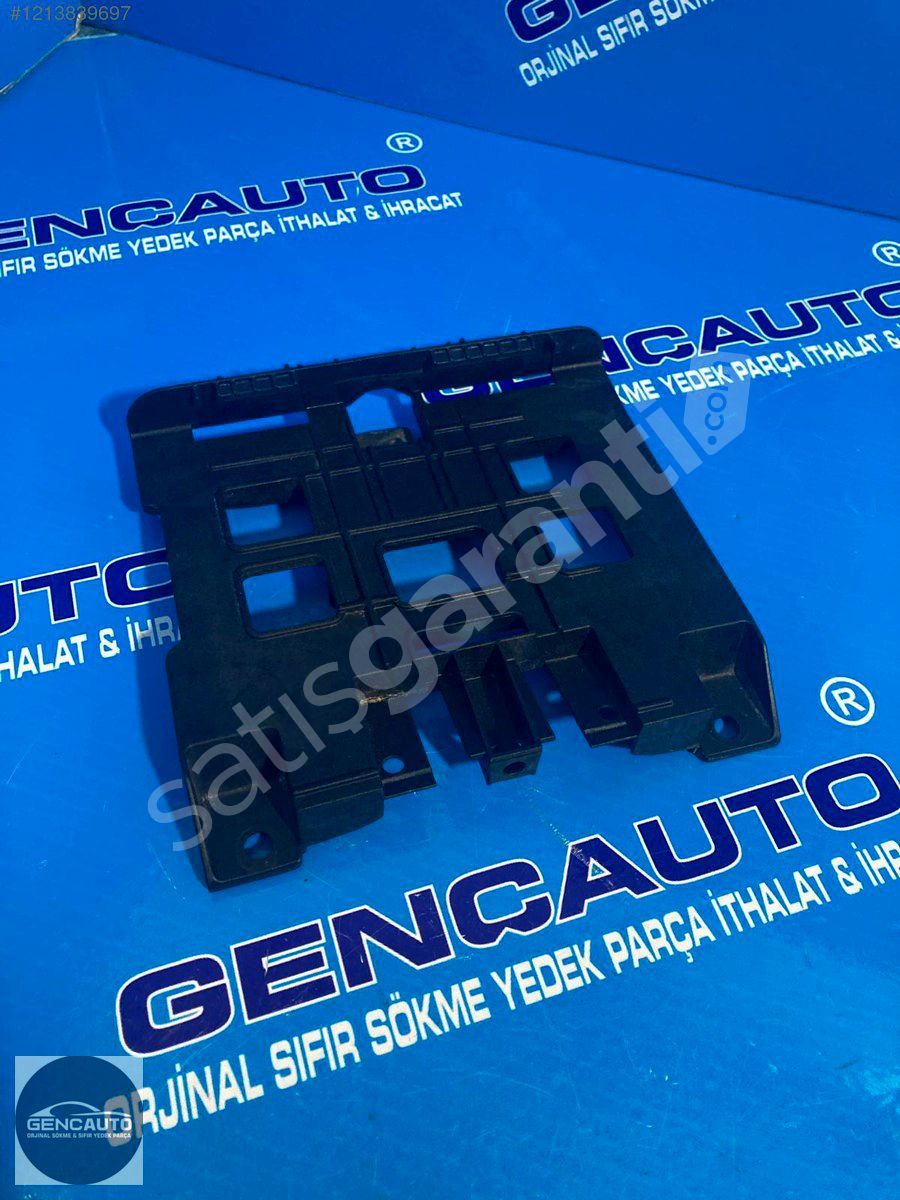 VW SCİROCCO BEYİN BAĞLANTI BRAKETİ SÖKME ORJ 5K0906507