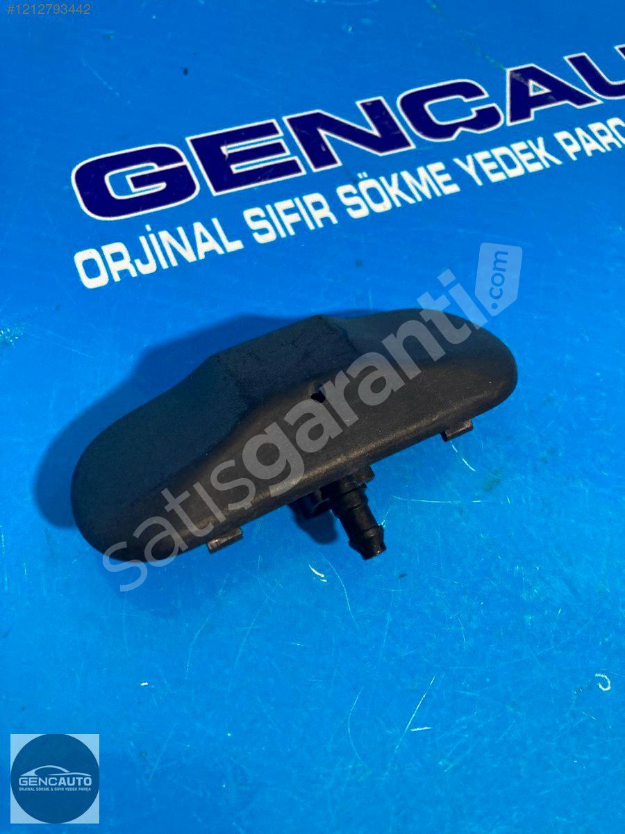 VW GOLF 7 GOLF 7,5 ÖN CAM SU FİSKİYE MEMESİ SÖKME ORJ 5M0955985C