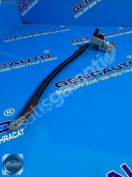 AUDİ A4 A5 A6 Q5 EKSİ KUTUP BAŞI SÖKME ORJİNAL OEM 8T0915181