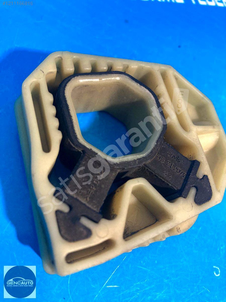 VW PASSAT B7 CADDY RADYATÖR MONTAJ BRAKETİ SÖKME ORJ 1K0121867G