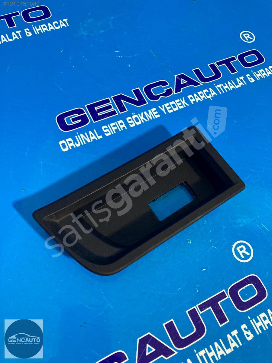 BMW F20 F30 USB GİRİŞ KASASI SÖKME ORJ 51169207357