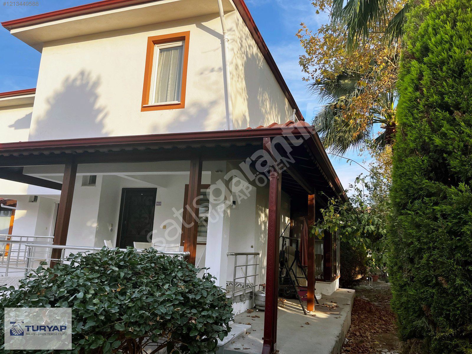 Şavklı Sitesinde Müstakil Bahçesi Olan Köşe 3+1 Villa