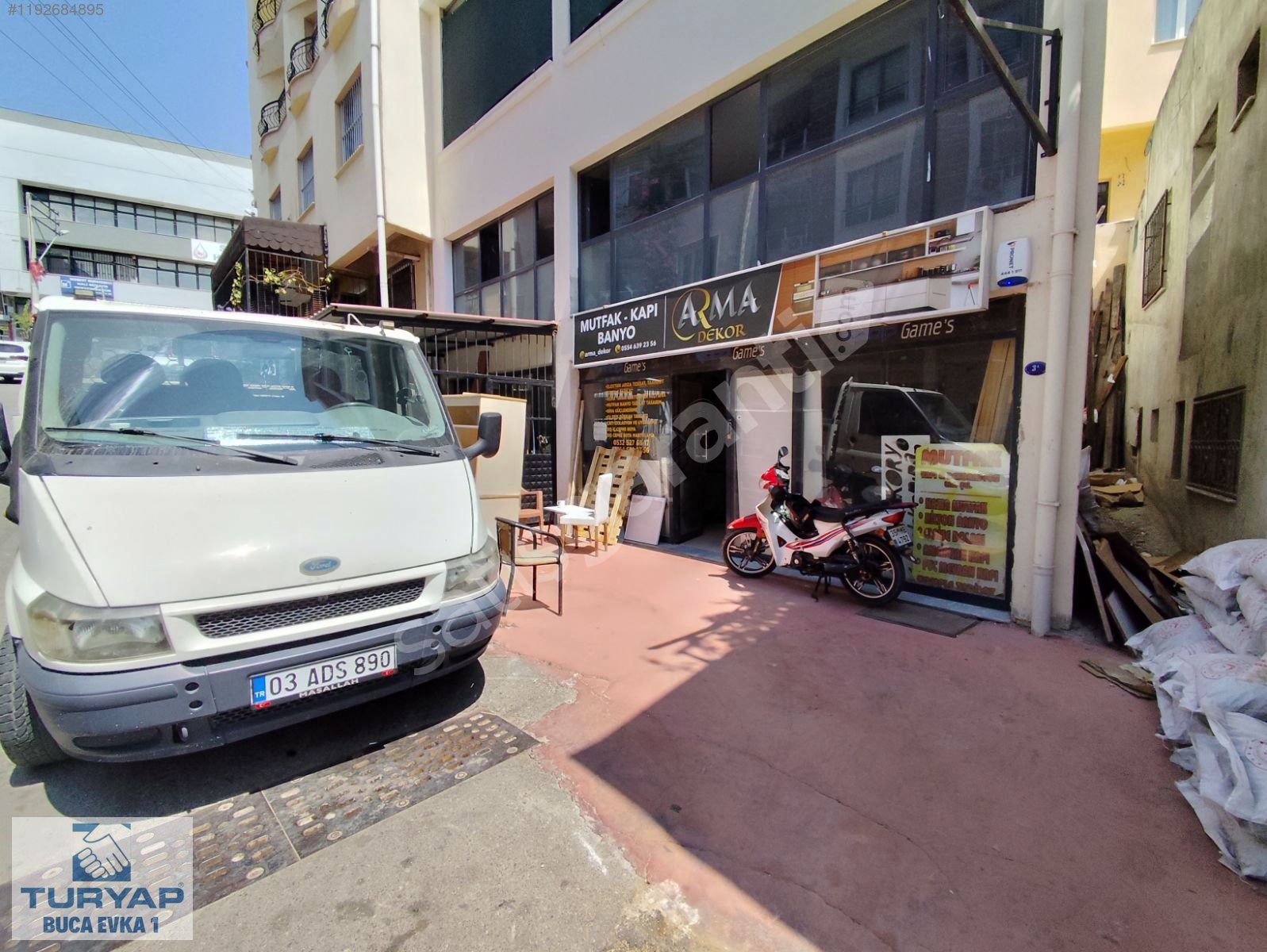 Buca Yıkıkkemer 160 m2 Merkezi Yerde Satılık Dükkan , İşyeri