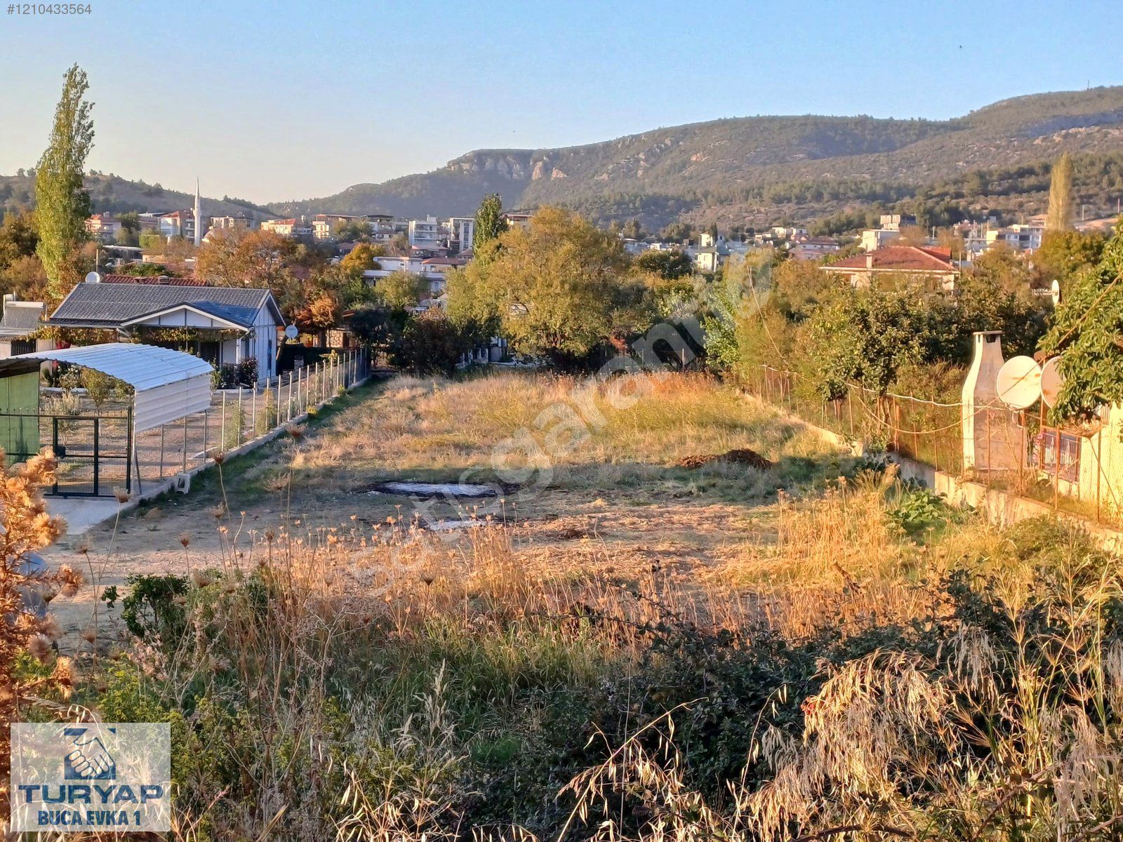 Turyaptan Kaynaklar Merkezde Dere Kafe Yakını Tek Tapu Tarla