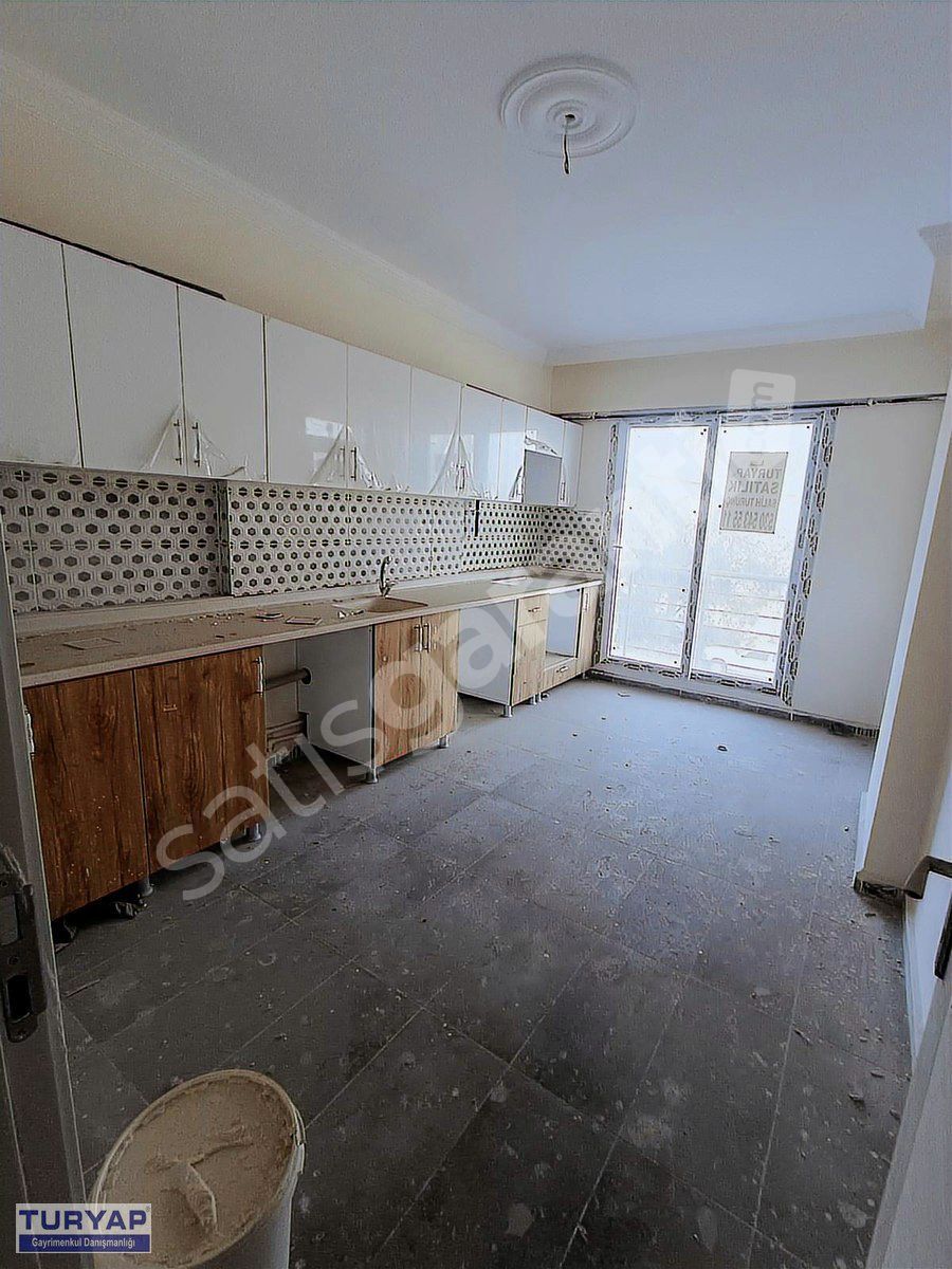 TURYAPTAN ÇEKMECEDE 0 3+1 SATILIK FIRSAT DAİRE