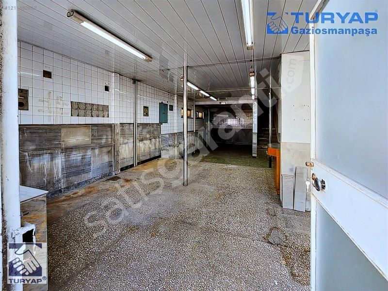 BÜLBÜLDERESİ CADDESİNDE 250M2 CADDEYE CEPHELİ MAĞAZA