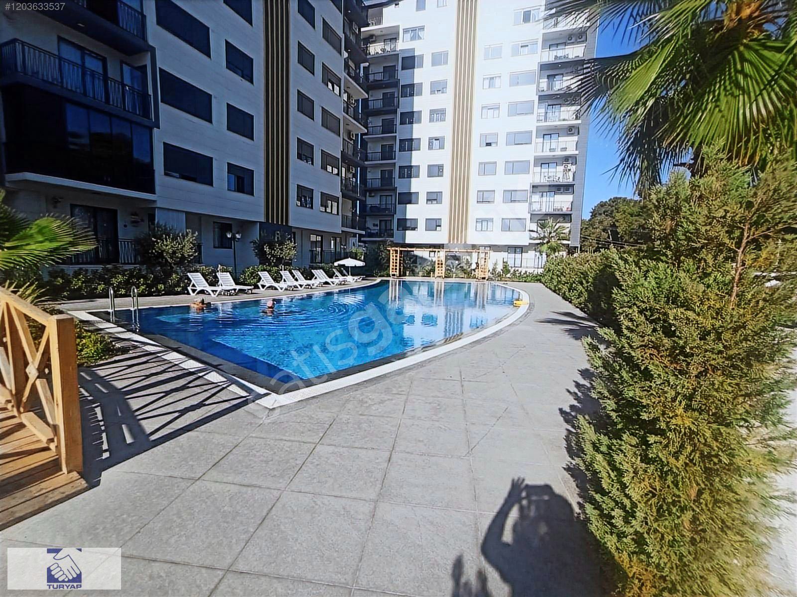 Kavaklı Saray Rezidans'da havuzlu 3+1 Ultra Lüks Daireler