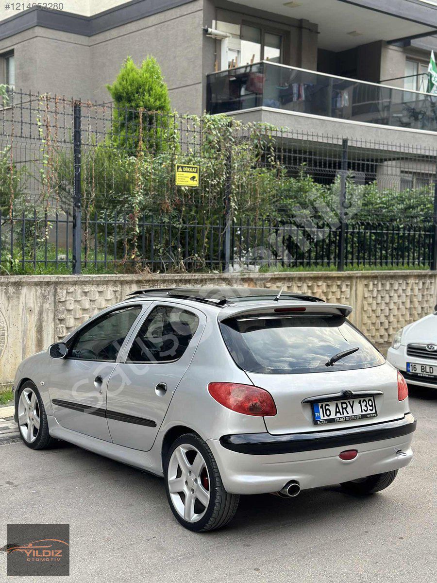 Cam tavan 206