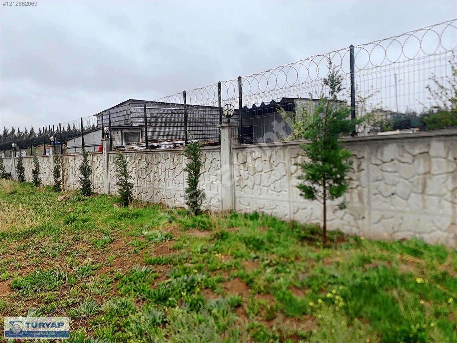 TURYAP'TAN GÖLBAŞI KARAOĞLANDA 1500M2 ETRAFI YAPILI KİRALIK ARSA