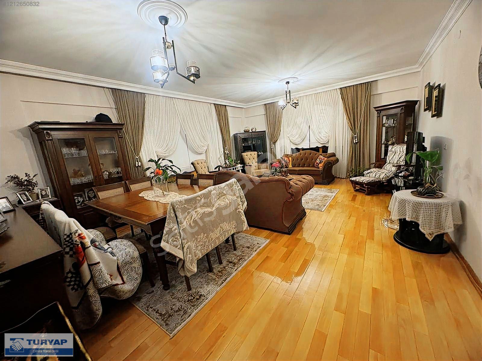 TURYAP'TAN ÇUKURAMBARDA 4+1 SATILIK DAİRE
