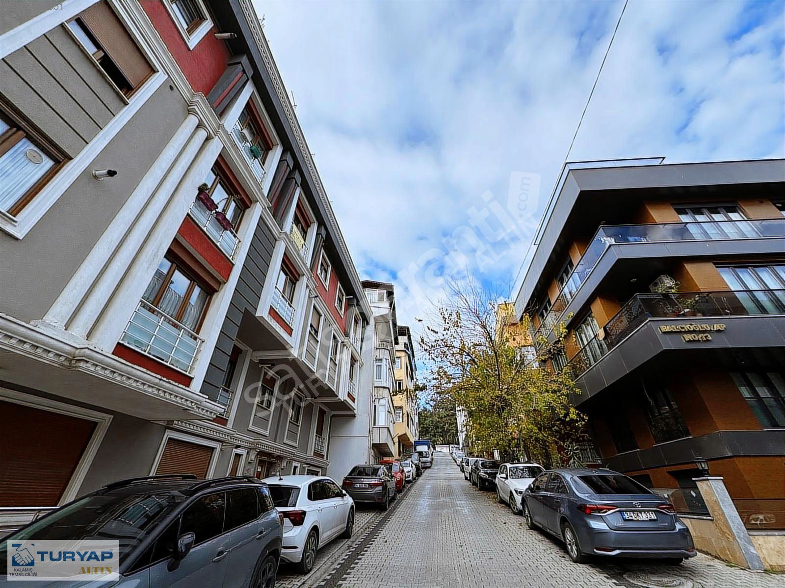 ÜSKÜDAR KISIKLIDA 168 M2 SATILIK TERTEMİZ DUBLEKS DAİRE