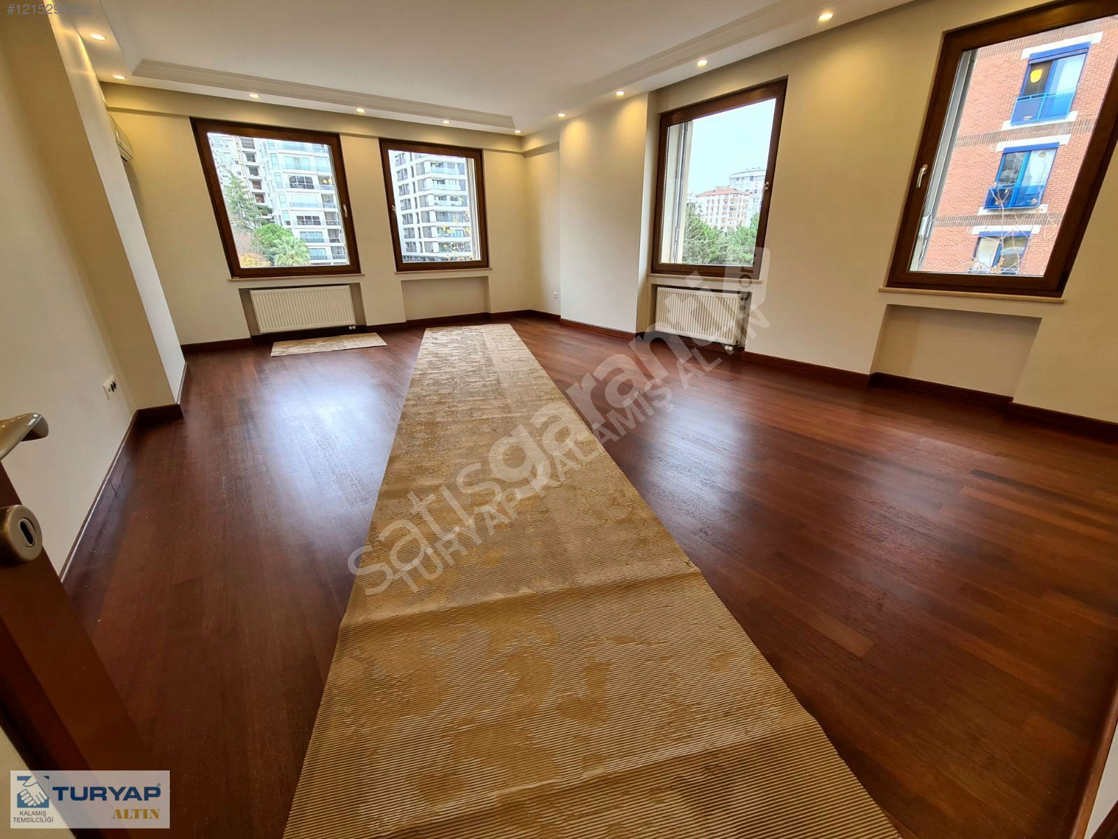 SUADİYE BAĞDATA 3. BİNADA 117M2 NET 3+1 ARA KAT BALKONLU DAİRE