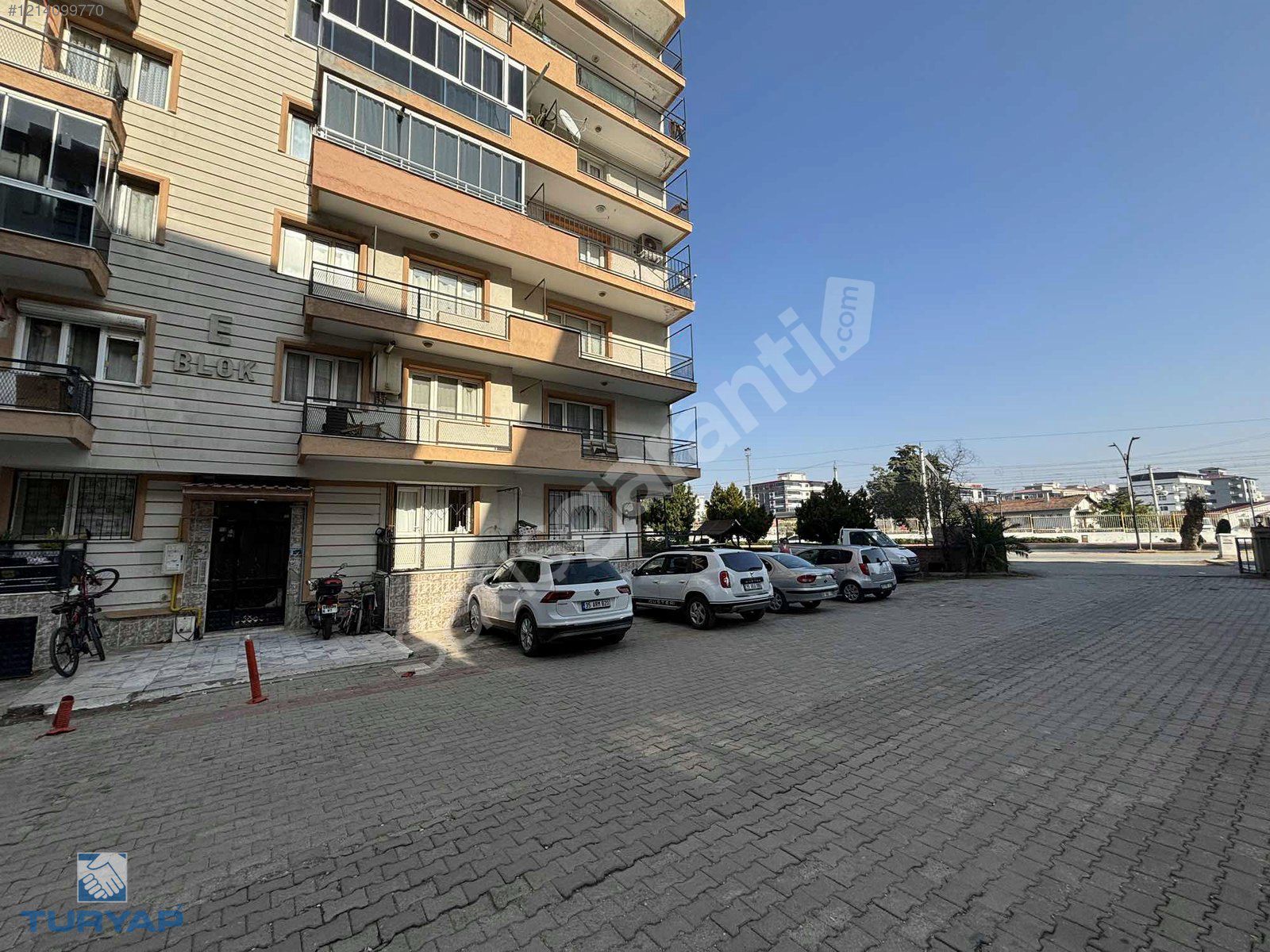 TORBALI TURYAP'TAN İZBAN KARŞISINDA 2+1 SATILIK DAİRE