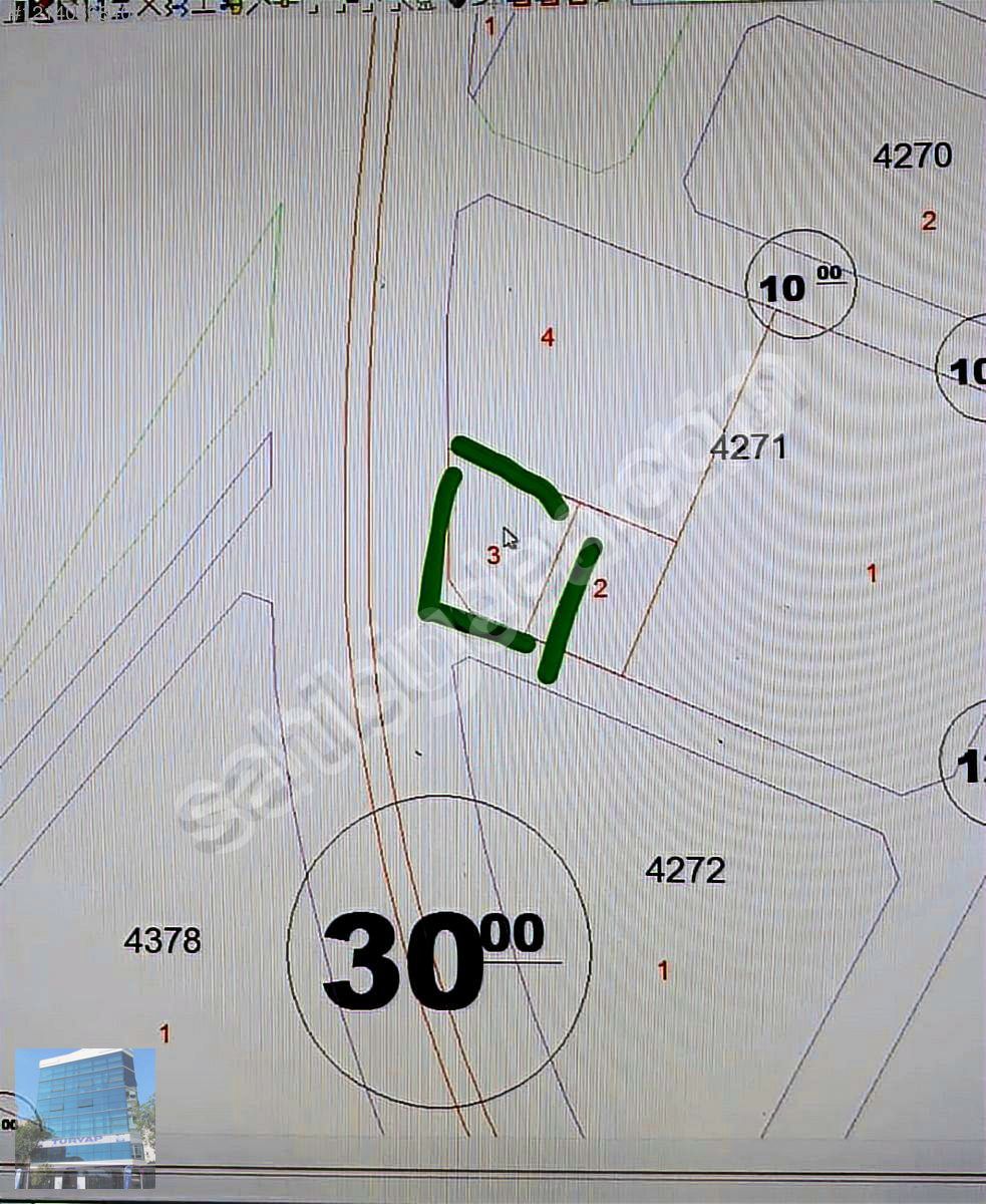 ELMALIK'TA SATILIK KÖŞE PARSEL