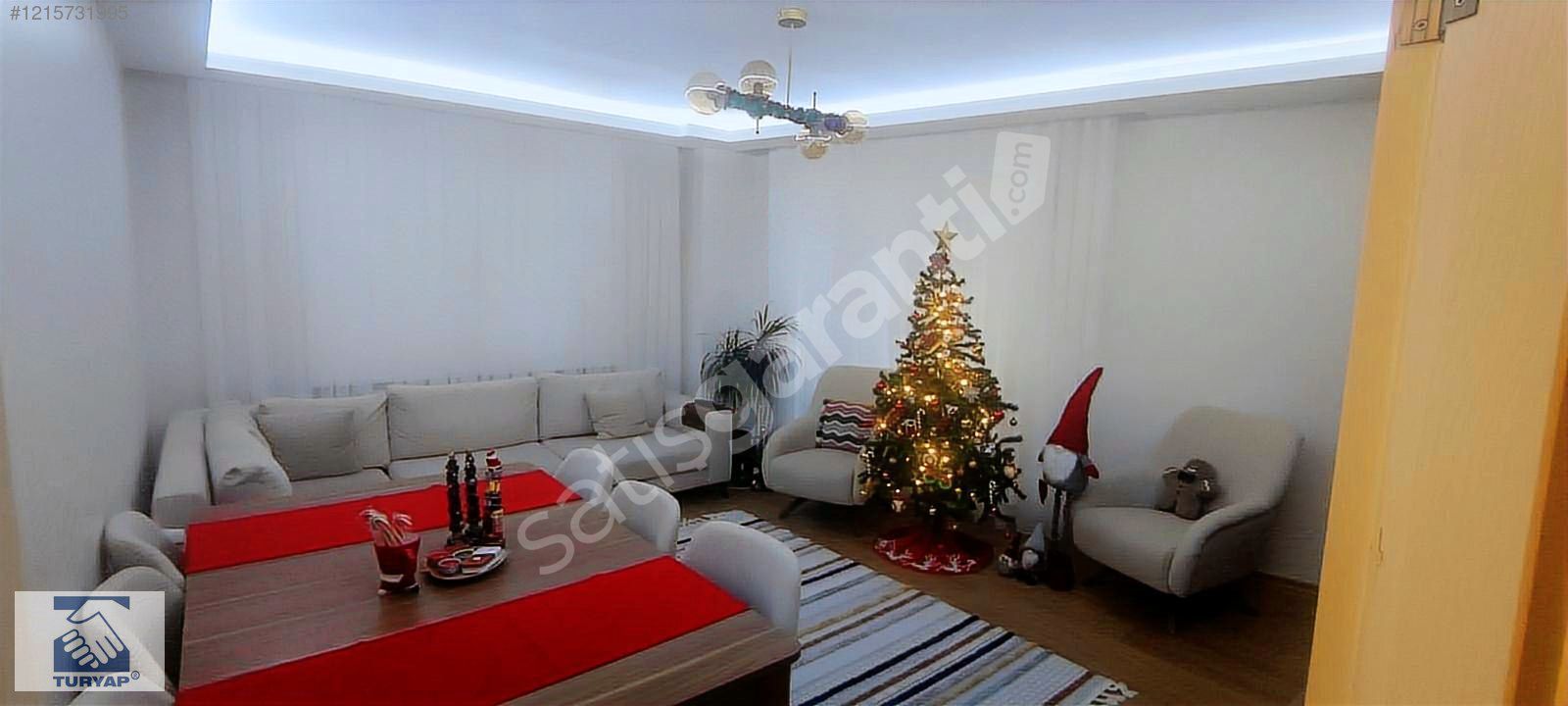 ÇEKMEKÖY MERKEZ MAHALLESİNDE MERKEZİ KONUMDA 2+1 UYGUN DAİRE