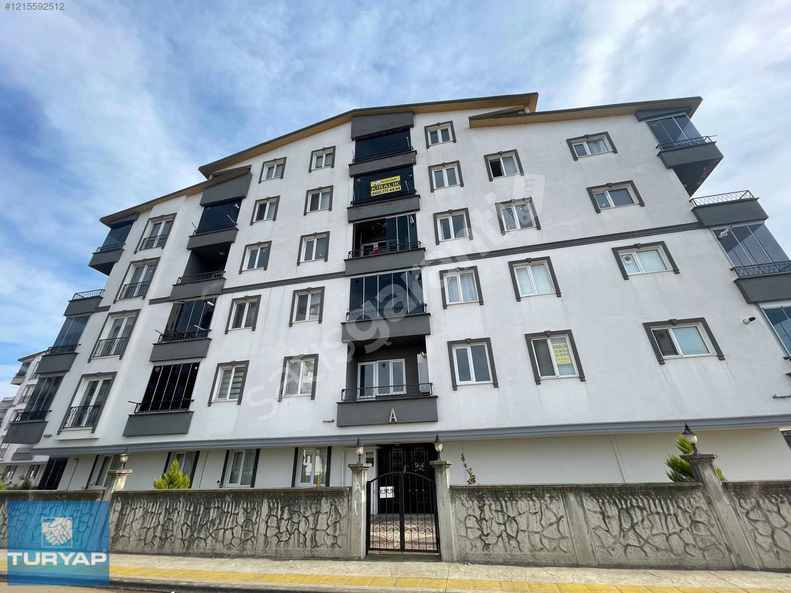 CUMHURİYET MAHALLESİ DENİZE 50 M. DUBLEKS 4+1 KİRALIK DAİRE