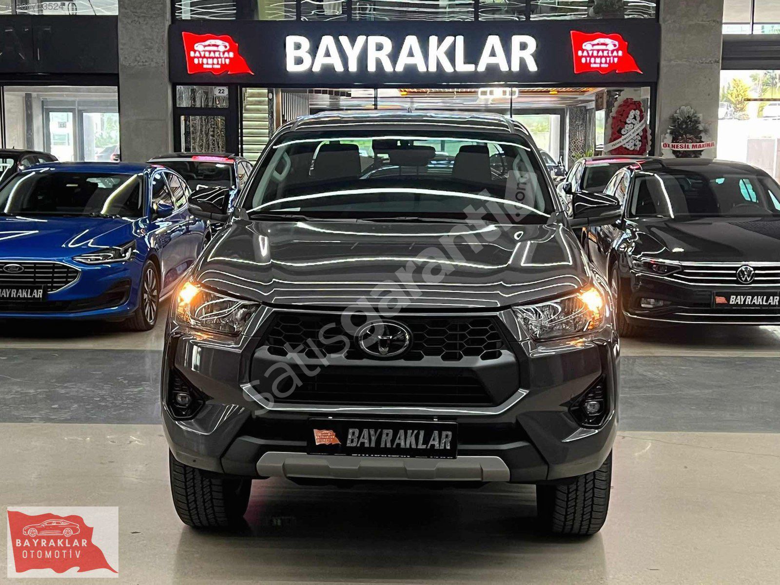 BAYRAKLAR' DAN 2024 Hİ-LUX 4*2 Hİ-CRUİSER GÜMÜŞ %20 FATURA