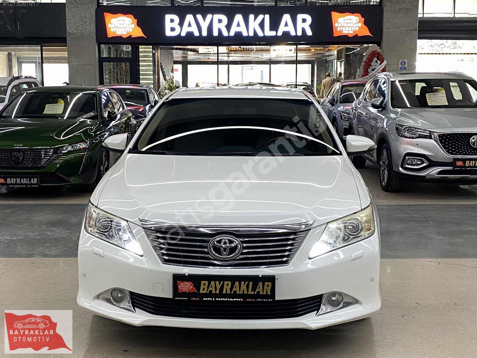 BAYRAKLAR'DAN 2012 CAMRY 3.5 V6 277BG FULL Y. SERVİS