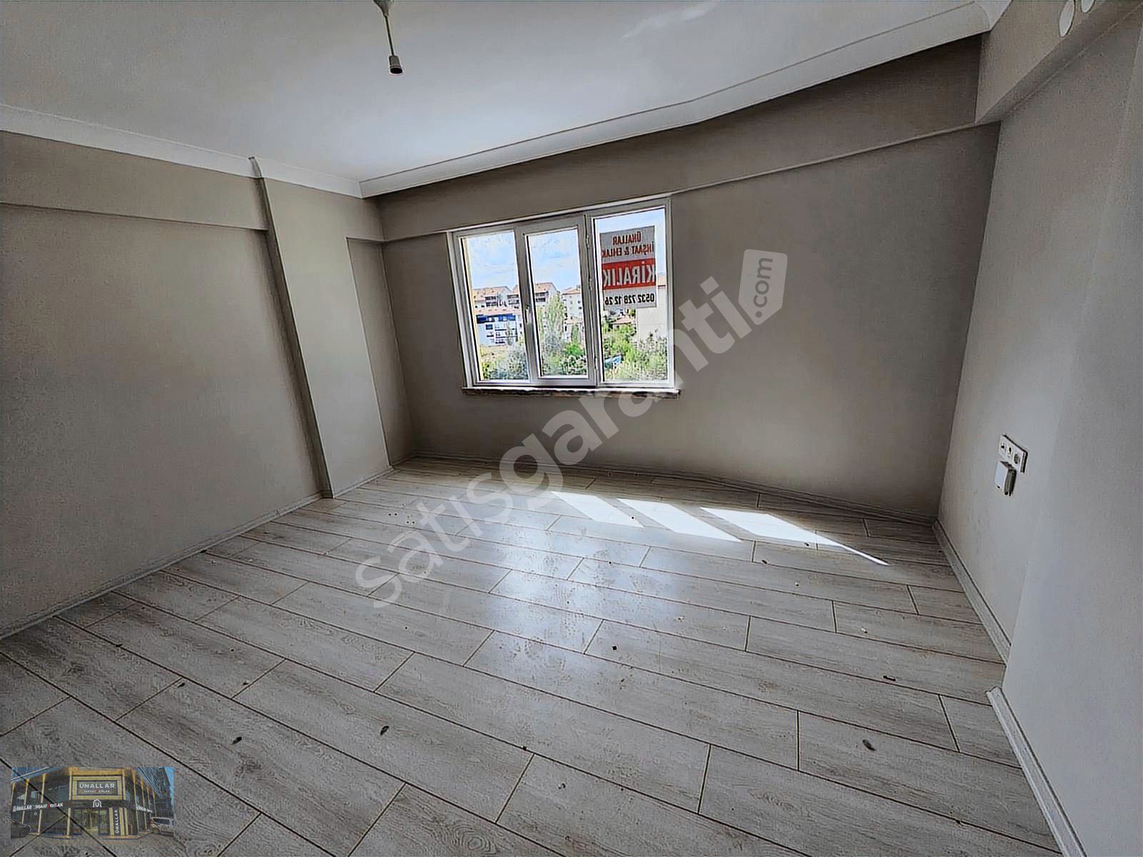 EGO DURAĞINA 200 METRE MUTFAĞI AYRI 1+1 SIFIR DAİRE