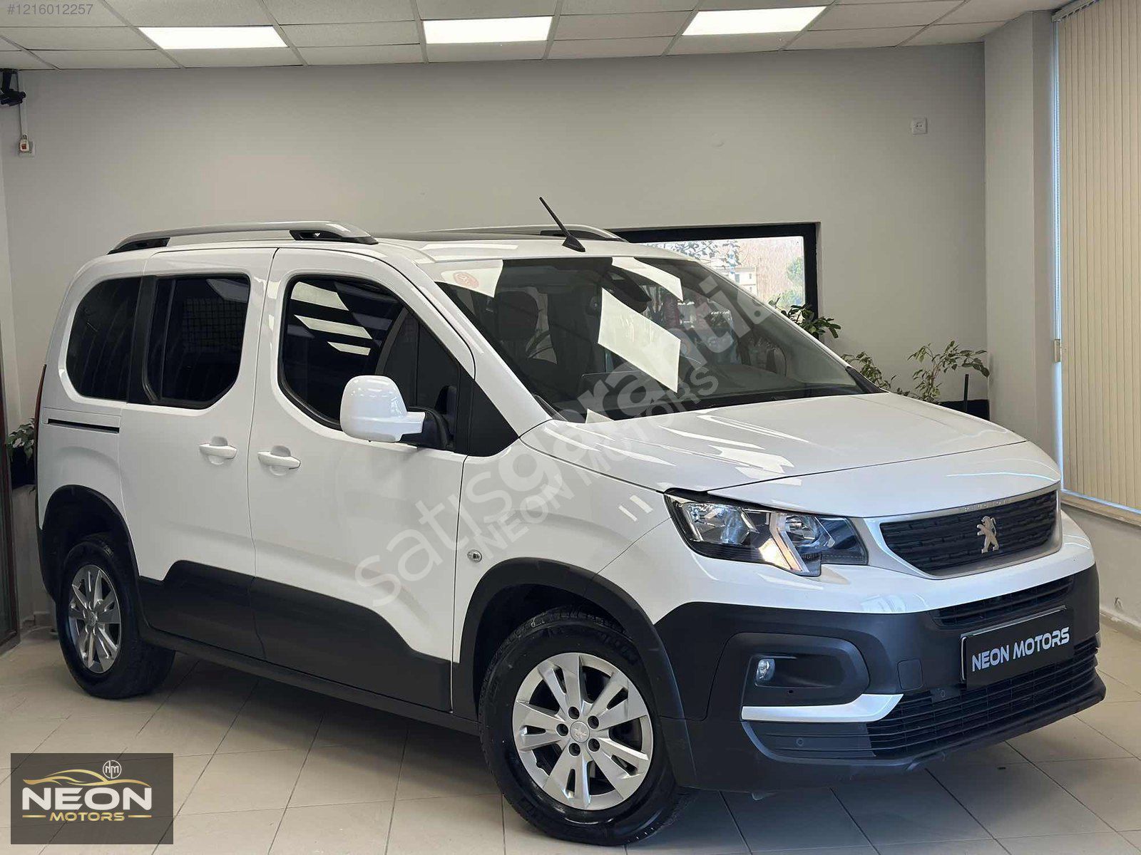 NEON MOTORS'DAN 2020 RİFTER CAM TAVAN HATASIZ BOYASIZ 50.000 KM