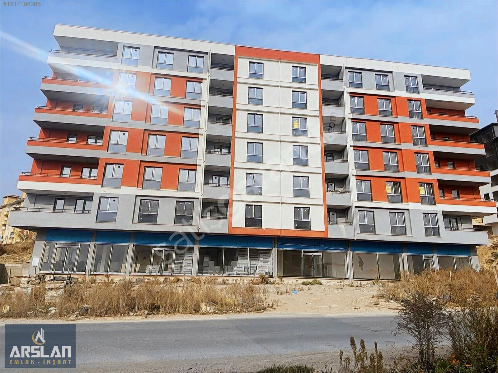 ARSLAN EMLAK'TAN İNEGÖL BAYKOCA MAH, SİTEİÇİ, 4+1, SATILIK DAİRE