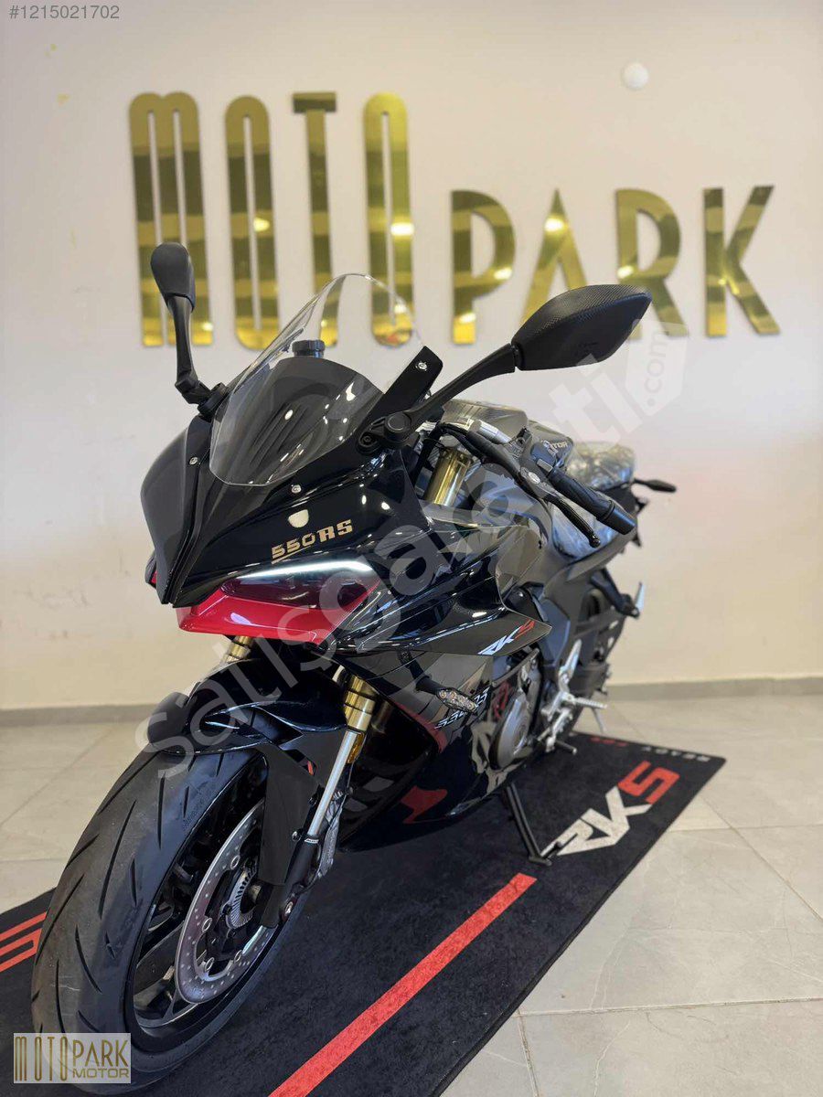 MOTOPARK MOTOR'DAN RKS SRK 550 RS