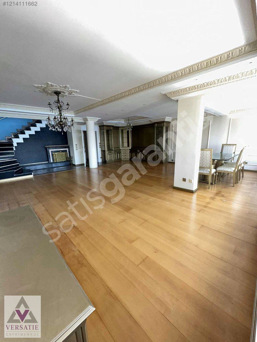 MUHTEŞEM BOĞAZ MANZ RIHTIMLI 325 m2 DUBLEKS KİRALIK YALI DAİRESİ