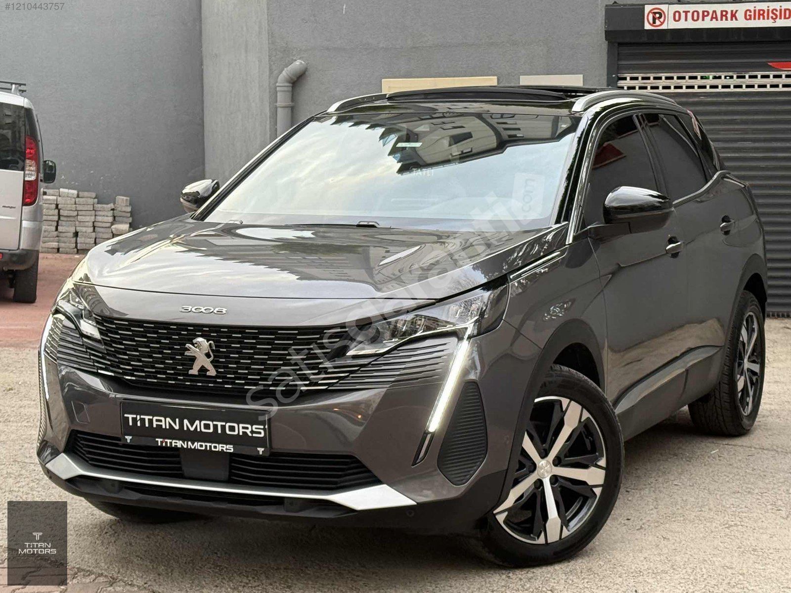 TİTAN MOTORS PEUGEOT 3008 2024 10 BİN KM EAT8 ALLURE