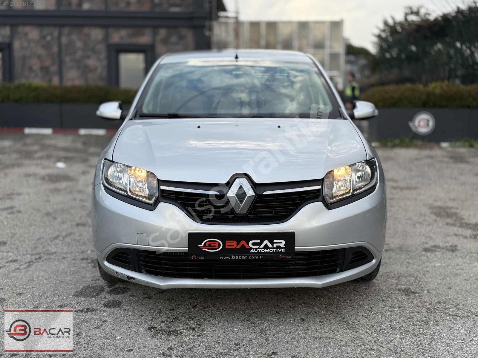Bacar'dan Renault Symbol %20Kdv K.Kartına 12 Taksit 63.000Km'De