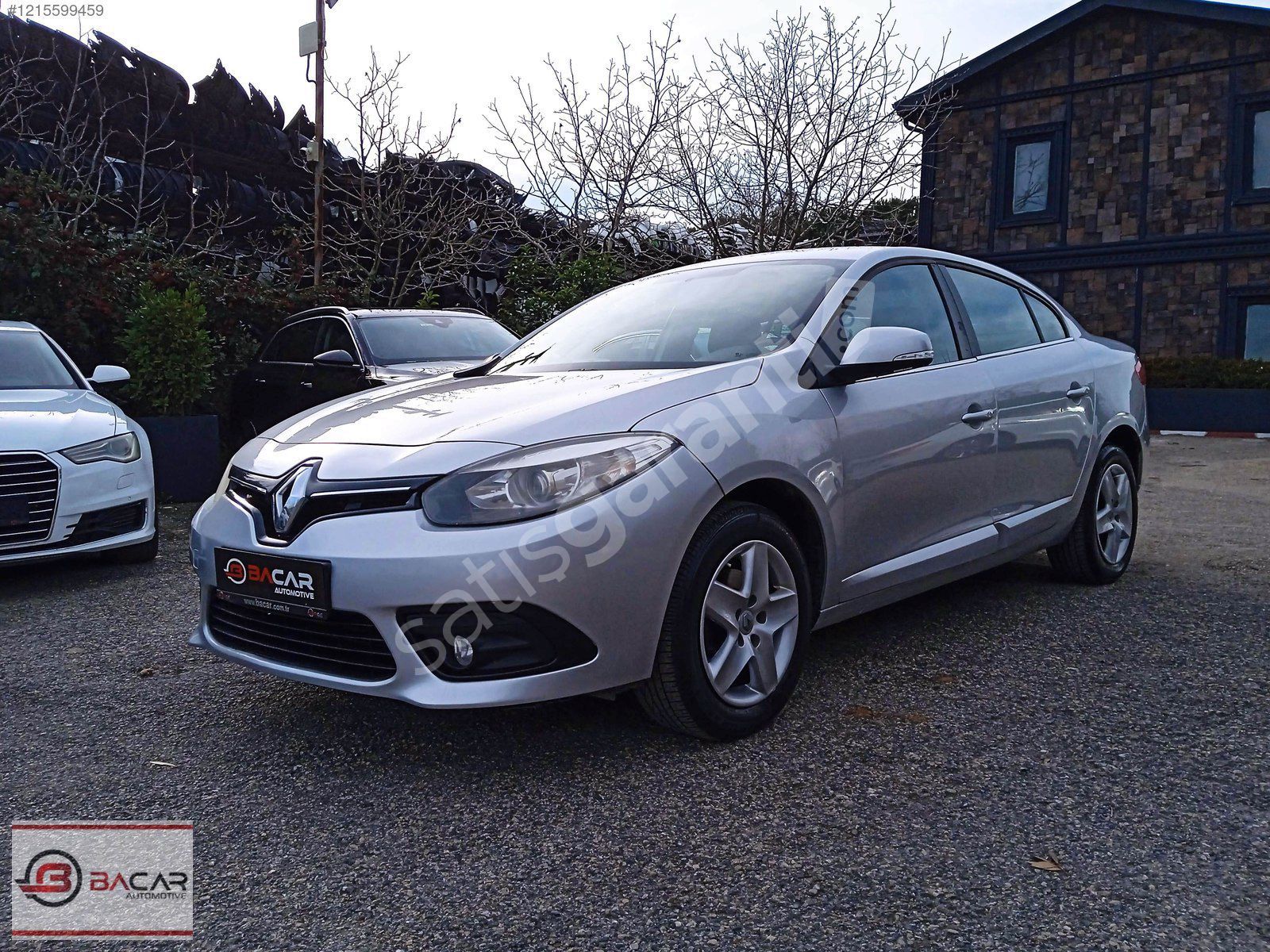Bacar'dan 2016 Fluence Touch Manuel K.Kartına 12 Taksit-%20 Kdv