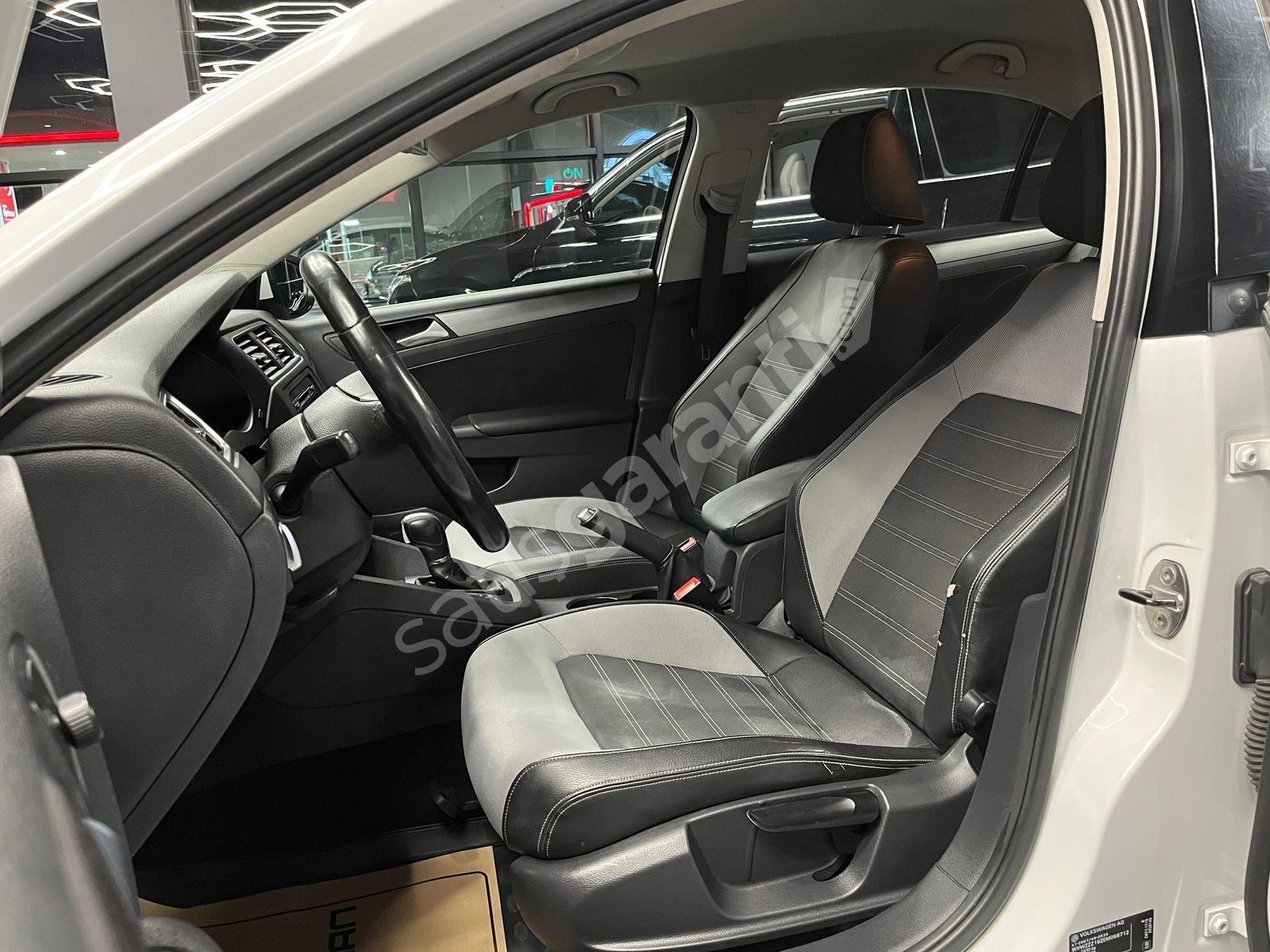 -GÜNDOĞAN AUTO-Jetta 1.6 TDI Comfortline DSG