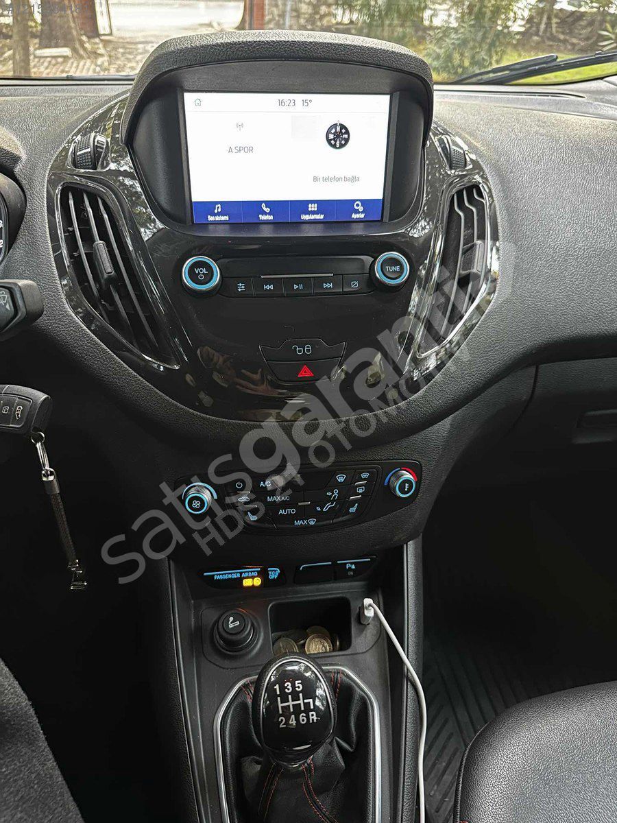 Acil satılık ford courıer
