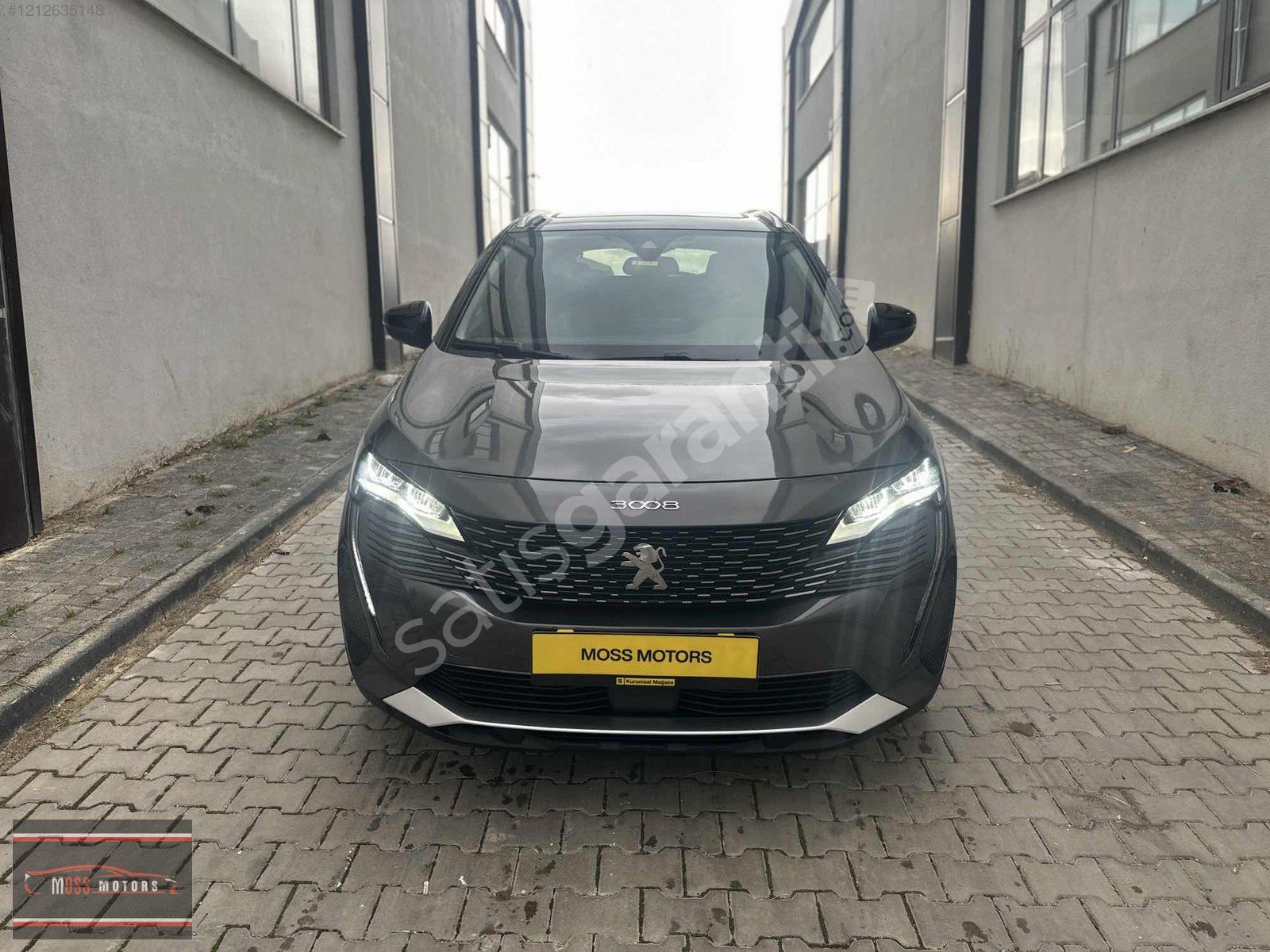 2021 MODEL HATASIZ BOYASIZ 32 BİN KM CAM TAVANLI EAT8 VİTES 3008