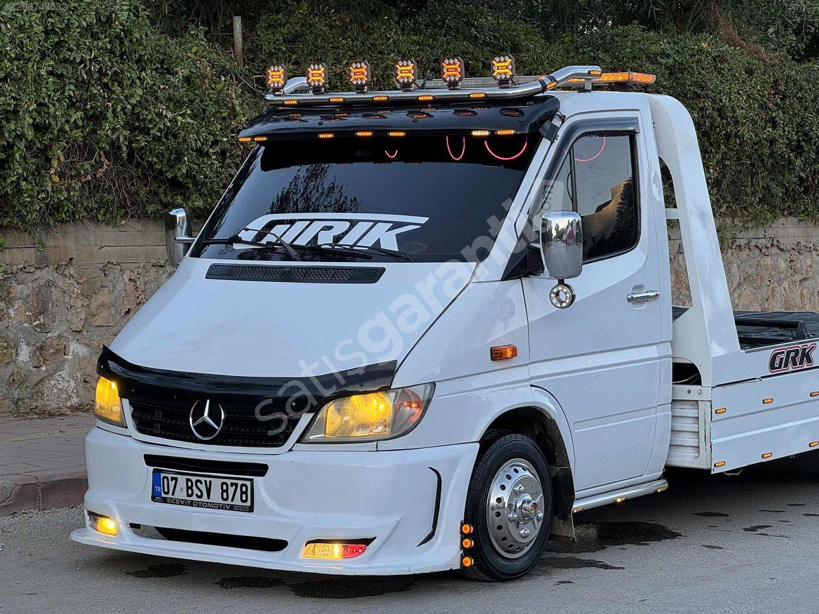 AKSUNUN PARLAYAN YILDIZI İŞ KURMAK İSTEYENLERE HAZIR DÜZEN