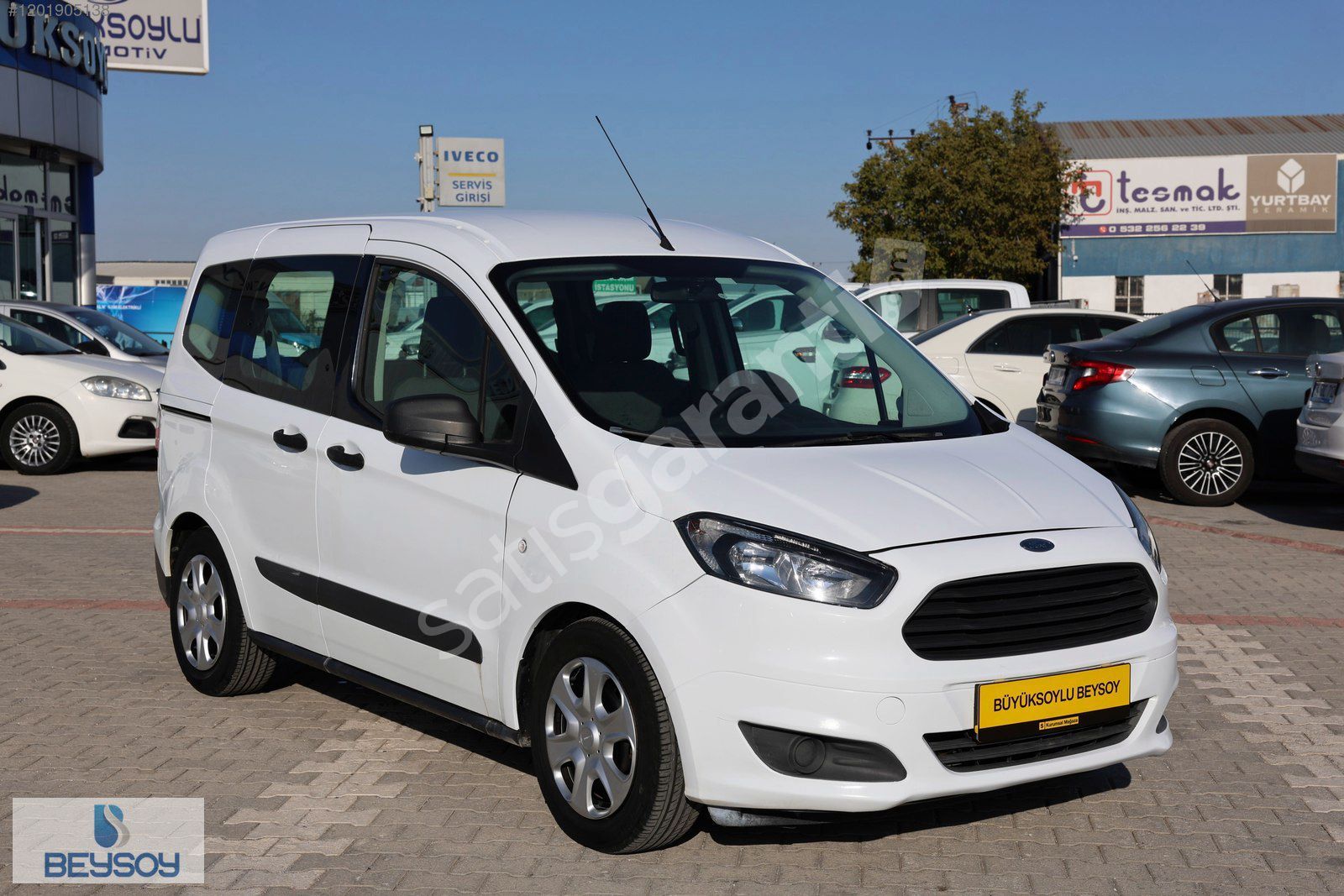 BÜYÜKSOYLU BEYSOY'DAN 2017 TOURNEO COURIER KOMBI 1.5 TDCI TREND