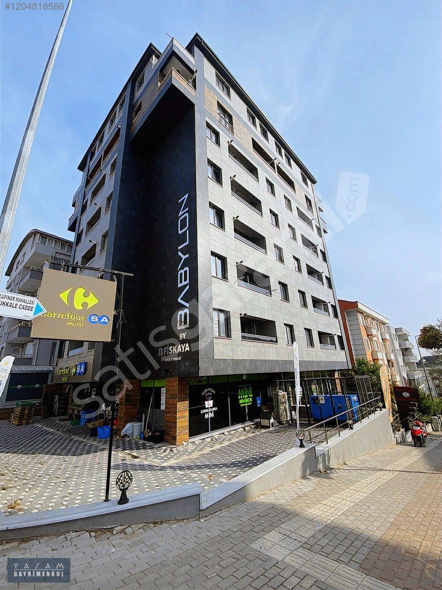 YAŞAM GAYRİMENKUL'DEN MERKEZİ KONUMDA 2+1 EŞYALI DUBLEX DAİRE
